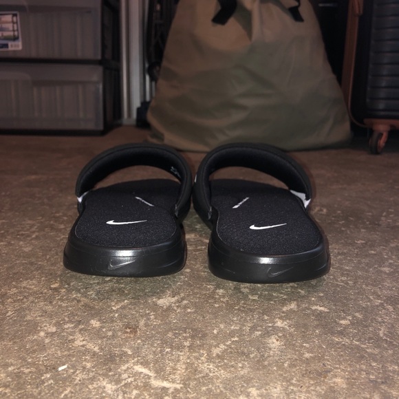 ***SOLD*** Nike Ultra Comfort 3 Slide Black White - Picture 4 of 8